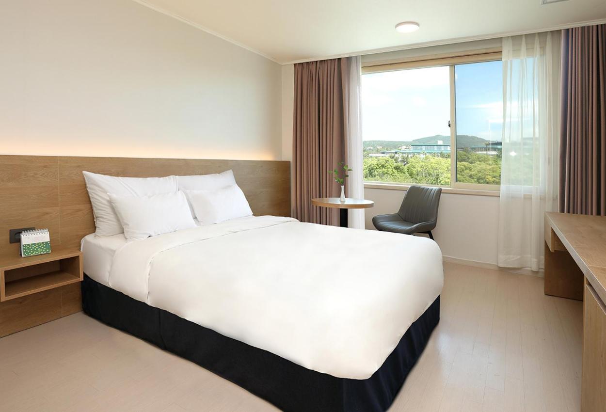 Bloom Hotel Jeju Buitenkant foto